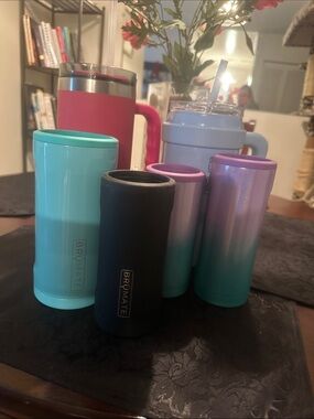 4 BrüMate Assorted Can Coolers & 2 various brand 40 ounce Tumblers with handles